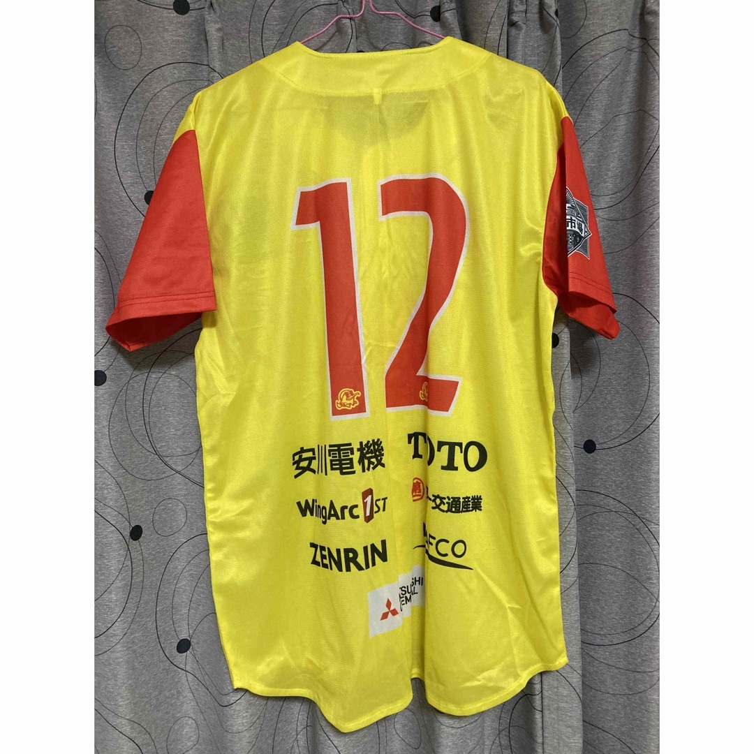 ギラヴァンツ　ユニフォーム スポーツ/アウトドアのサッカー/フットサル(応援グッズ)の商品写真