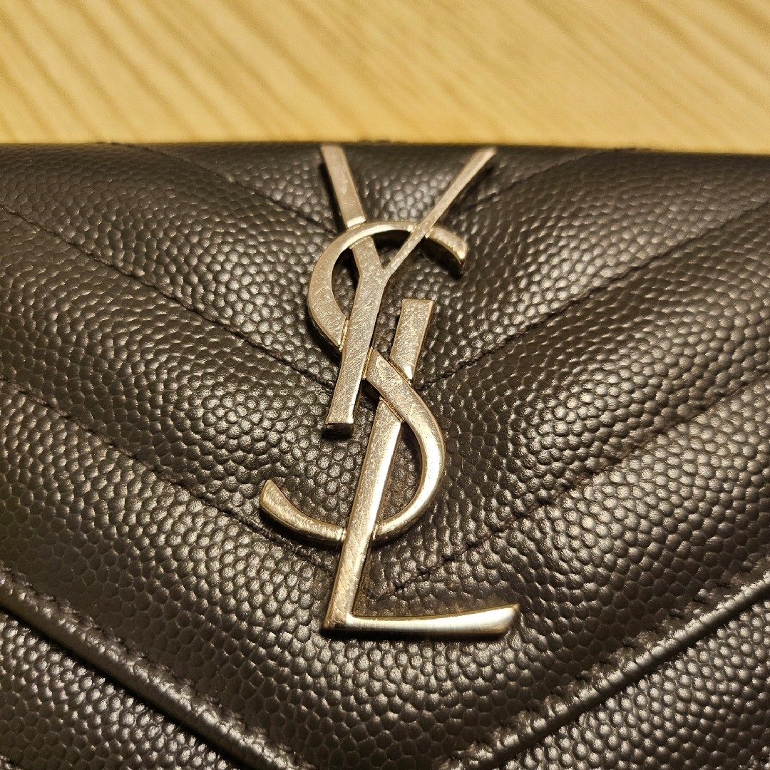 Yves Saint Laurent(イヴサンローラン)のサンローラン　パスケース　財布 レディースのファッション小物(パスケース/IDカードホルダー)の商品写真