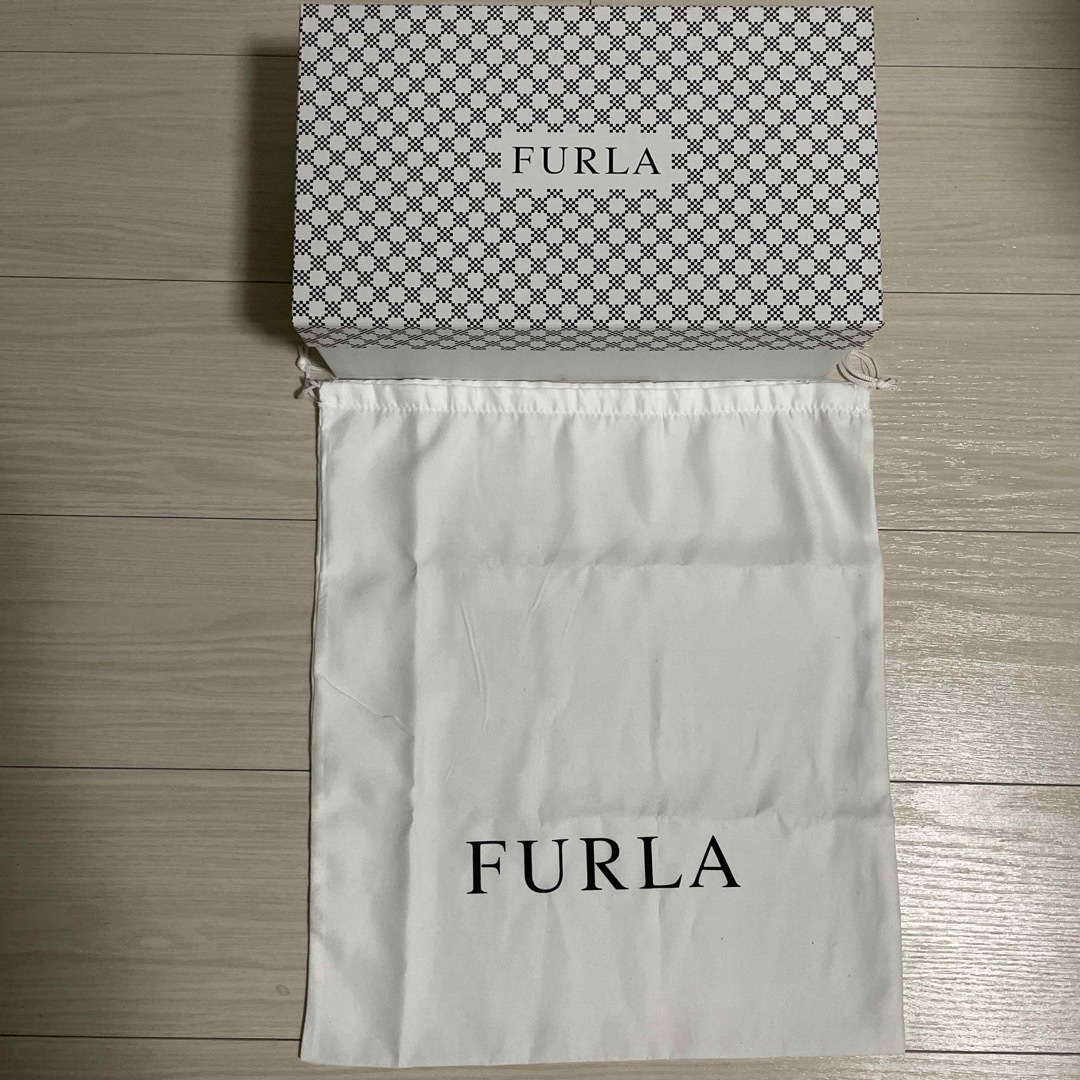 レア品新品(おまけ付)FURLA PIN チャッキーヒールパンプス-スエード60cmヒールの形