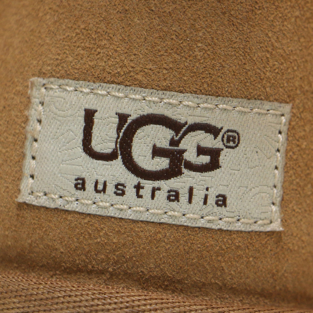 UGG(アグ)のUGG アグ ブーツ ムートン ショート フラット キャメル ブラウン サイズ:23.0cm CLASSIC MINI クラシックミニ 靴 シューズ スエード ボア レザー 本革 定番 【レディース】【中古】 レディースの靴/シューズ(ブーツ)の商品写真