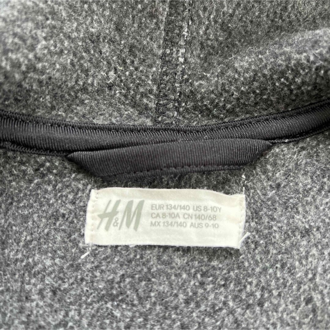 H&M(エイチアンドエム)のH&M フリースパーカー　アウター　ジャケット　120 130 キッズ/ベビー/マタニティのキッズ服男の子用(90cm~)(ジャケット/上着)の商品写真