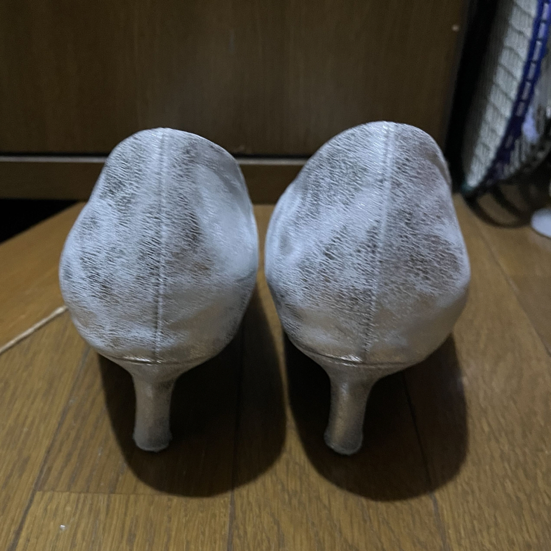 Menue(メヌエ)のmenue パンプス　26.5 レディースの靴/シューズ(ハイヒール/パンプス)の商品写真