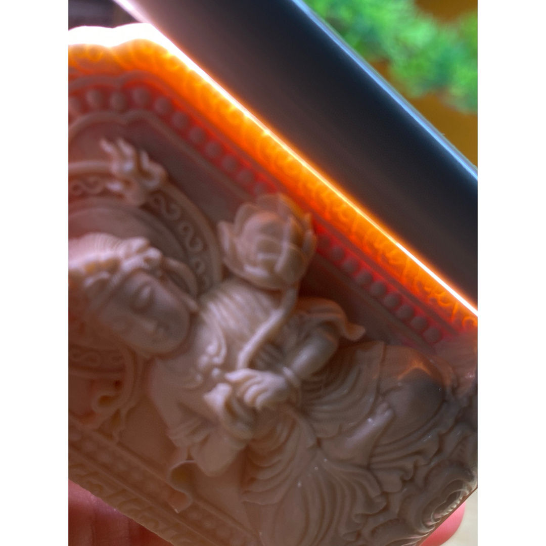 天然マンモス牙美しい手作り彫刻大勢至菩薩ネックレス アクセサリー 天然マンモス牙美しい手作り彫刻大勢至菩薩ネックレス アクセサリー