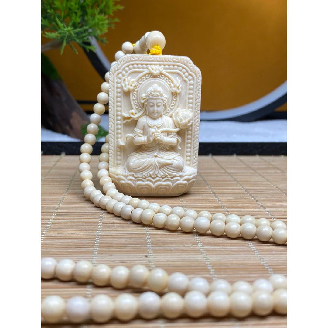 天然マンモス牙美しい手作り彫刻大勢至菩薩ネックレス アクセサリー 天然マンモス牙美しい手作り彫刻大勢至菩薩ネックレス アクセサリー