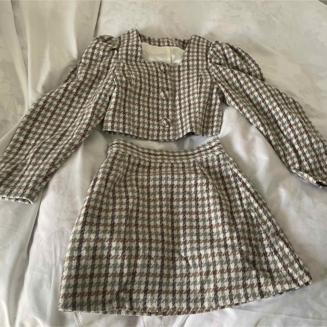 Honey mi Honey(ハニーミーハニー)のハニーミーハニー　hound tooth puff jacket &skirt レディースのレディース その他(セット/コーデ)の商品写真