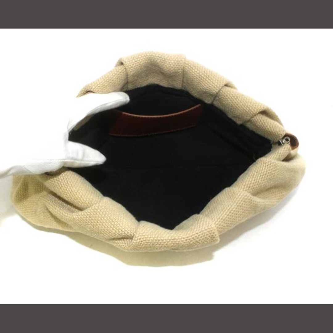 エーピーストゥディオ ジュリアマレスカ CLUTCH BAG ベージュ レディースのバッグ(クラッチバッグ)の商品写真