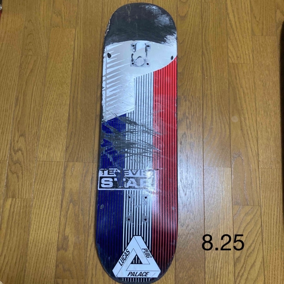 PALACE(パレス)のpalace skateboad デッキ　2枚セット（使用済み) スポーツ/アウトドアのスポーツ/アウトドア その他(スケートボード)の商品写真