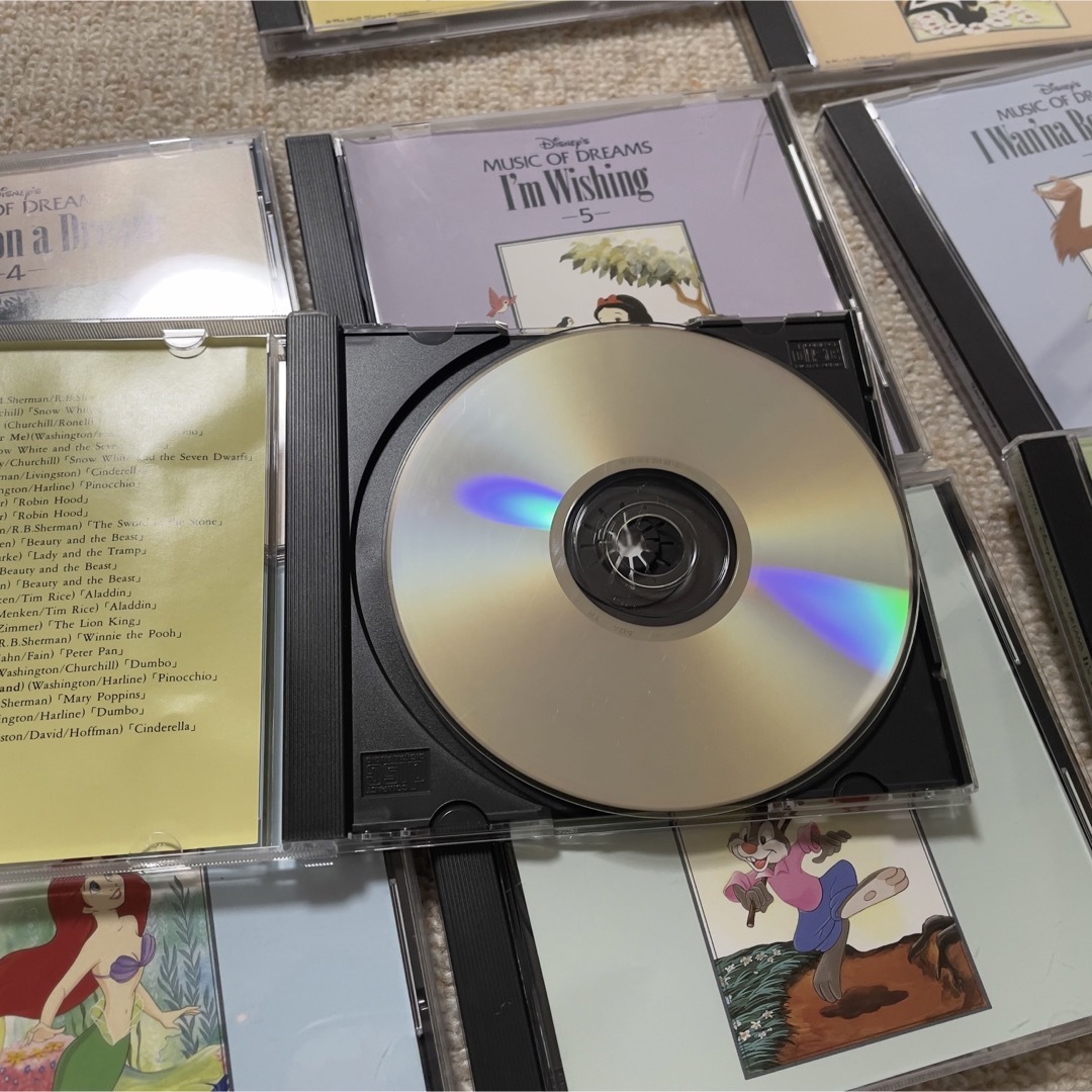 Disney(ディズニー)のディズニー「ミュージックオブドリームス」CD 10枚セット エンタメ/ホビーのCD(キッズ/ファミリー)の商品写真