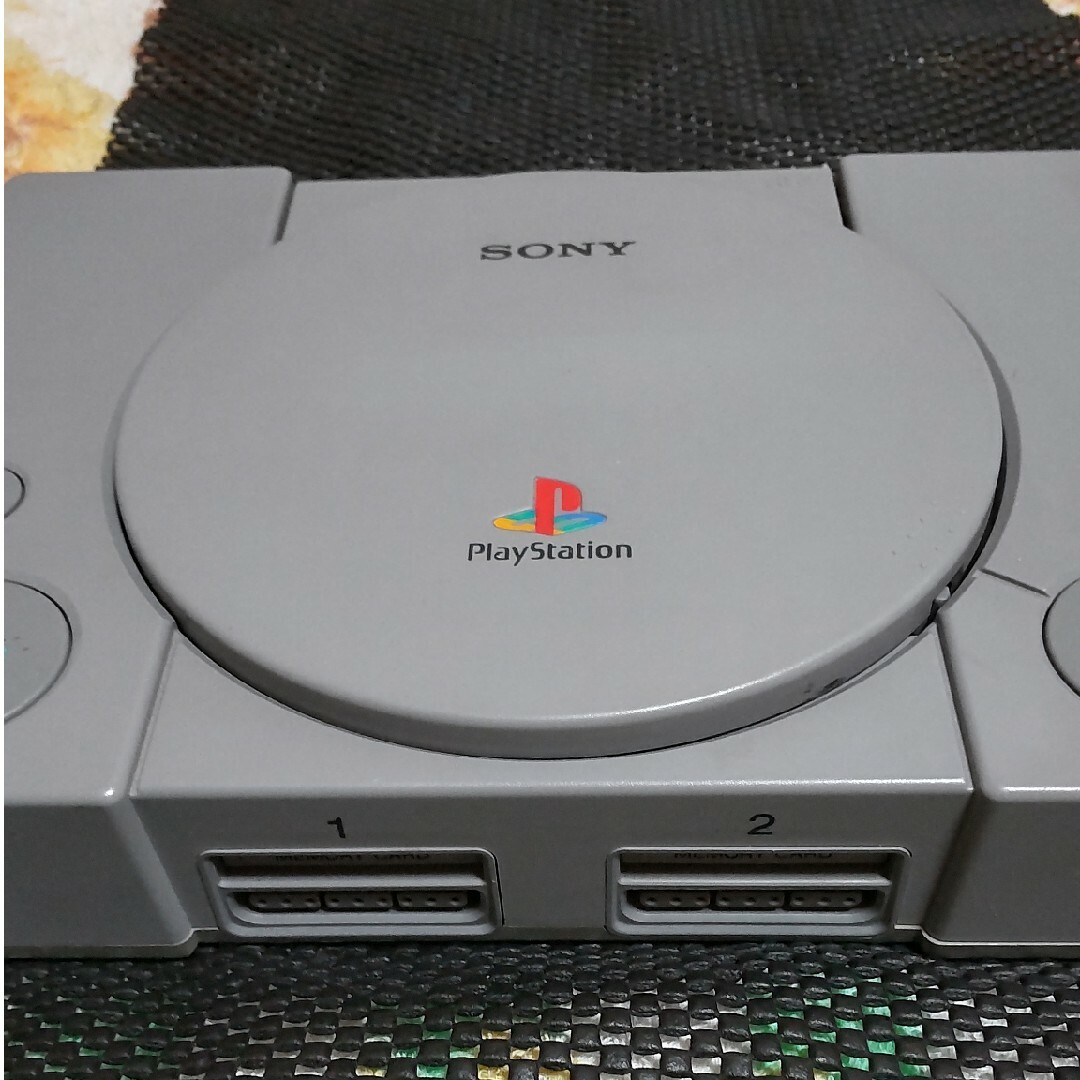 初代PS プレイステーション 本体 レア型番ハード 最終後期型 SCPH9000 エンタメ/ホビーのゲームソフト/ゲーム機本体(家庭用ゲーム機本体)の商品写真