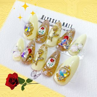 ＊願いの赤い薔薇*.ネイルチップ プリンセス 黄色 ドレス ゴールド リボン ハンドメイドのアクセサリー(ネイルチップ)の商品写真