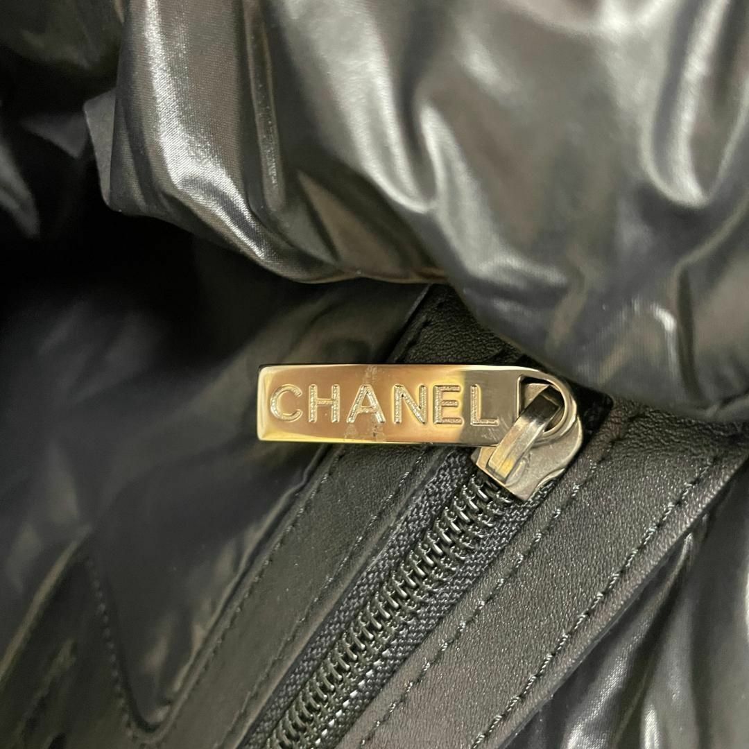 CHANEL(シャネル)のマルハ様専用シャネル CHANELコココクーン ナイロン ハンドバッグ レディースのバッグ(ハンドバッグ)の商品写真