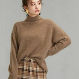 ユナイテッドアローズグリーンレーベルリラクシング(UNITED ARROWS green label relaxing)の【美品】グリーンレーベルリラクシング ヘアリー ハイネック ニット ブラウン(ニット/セーター)