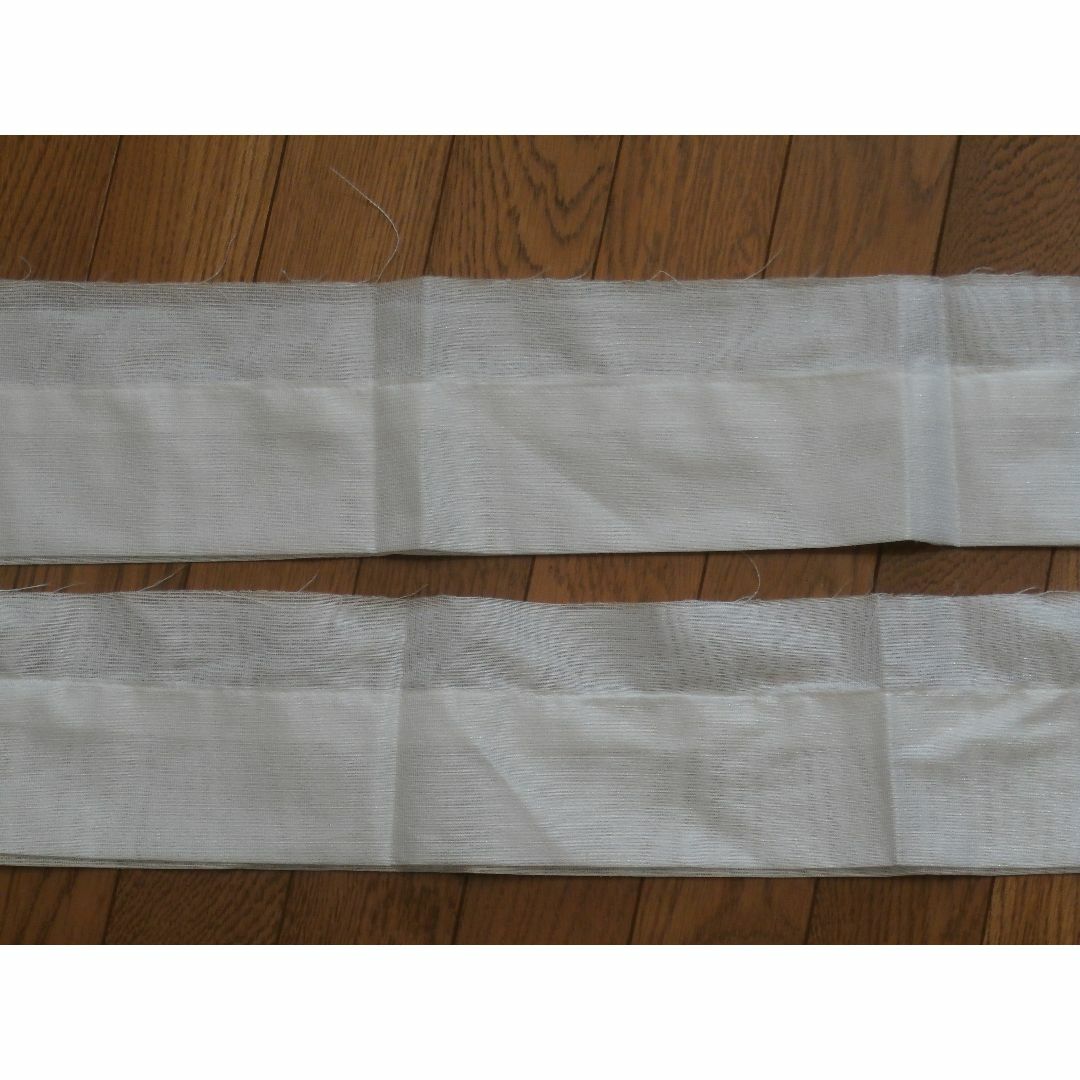 既製品のレースのカーテンのハギレ　端切れ　２枚セット ハンドメイドの素材/材料(生地/糸)の商品写真