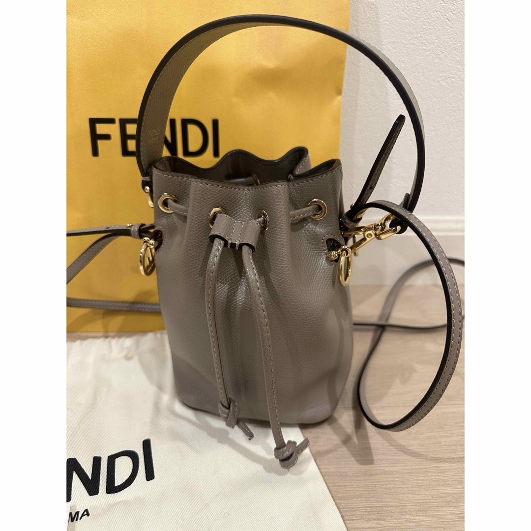 FENDI - FENDI モントレゾール ミニバッグ 本日限定価格!の通販 by ss