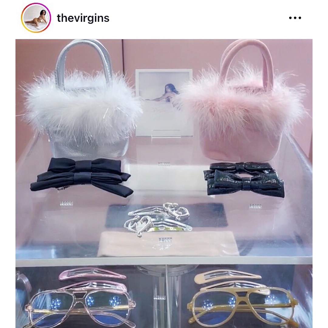 Thevirgins velvet vanity bag White - ハンドバッグ