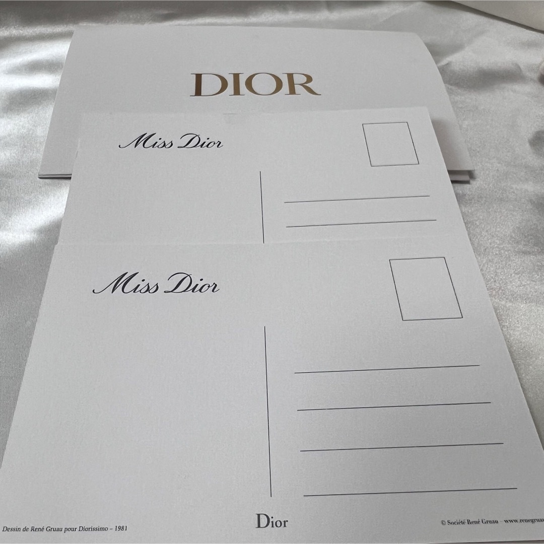 Dior(ディオール)のDIORノベルティチャーム　ポストカード付き🎵 レディースのアクセサリー(チャーム)の商品写真