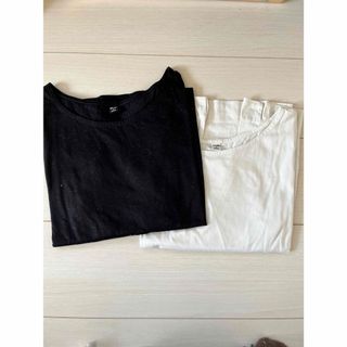 ユニクロ(UNIQLO)の2枚　UNIQLO Tシャツ　五分丈　七分丈　(Tシャツ(長袖/七分))