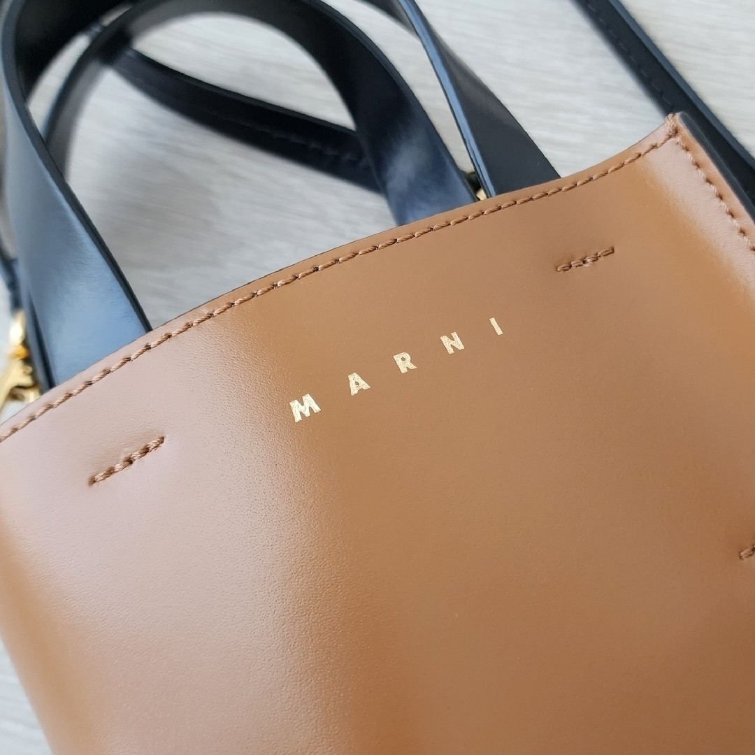 極美品【マルニ】MUSEO ナノ バイカラー 2way ショルダーバッグ
