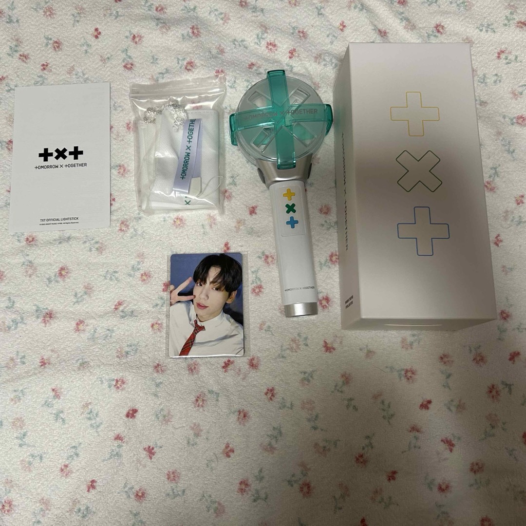 TOMORROW X TOGETHER OFFICIAL LIGHT STICK