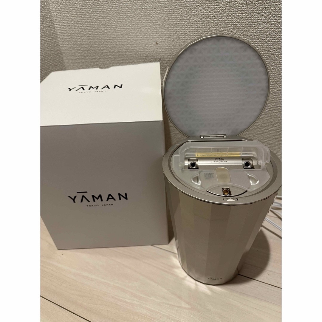 YA-MAN - 新品未使用 美顔器スチーマー フォトケア シャンパンゴールド