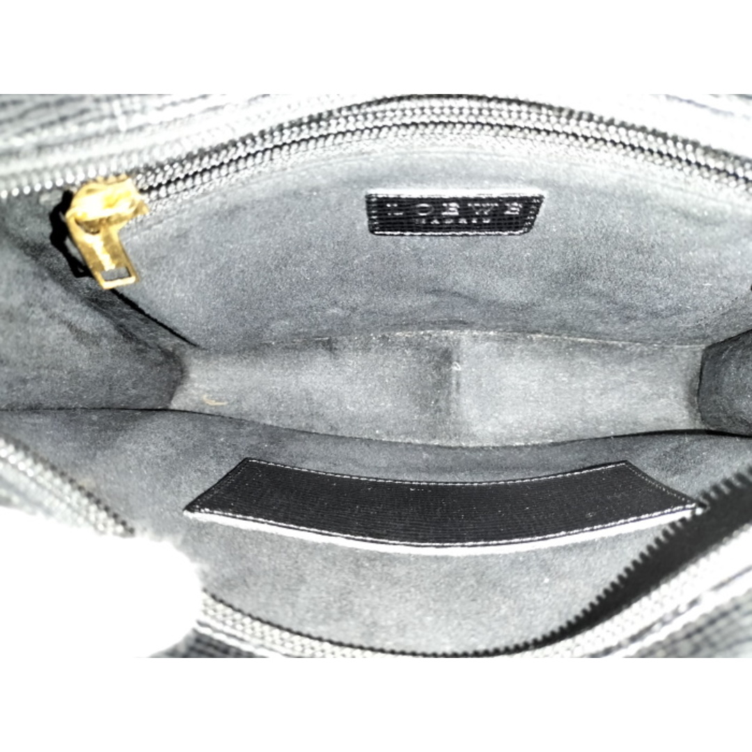 LOEWE(ロエベ)のLOEWE セカンドバッグ レザー ブラック レディースのバッグ(クラッチバッグ)の商品写真