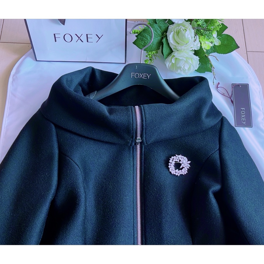 FOXEY(フォクシー)のFOXEY 受注品WINTER FLOWER コート40極美品Rene レディースのジャケット/アウター(ロングコート)の商品写真
