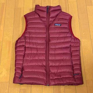 パタゴニア　patagonia ダウンベスト　メンズ　赤　Mサイズ