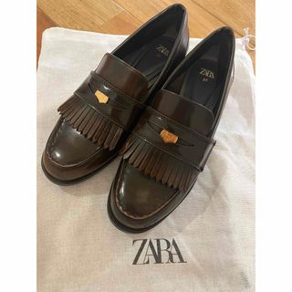 ザラ(ZARA)のZARA ローファー　今期　新品同様(ローファー/革靴)