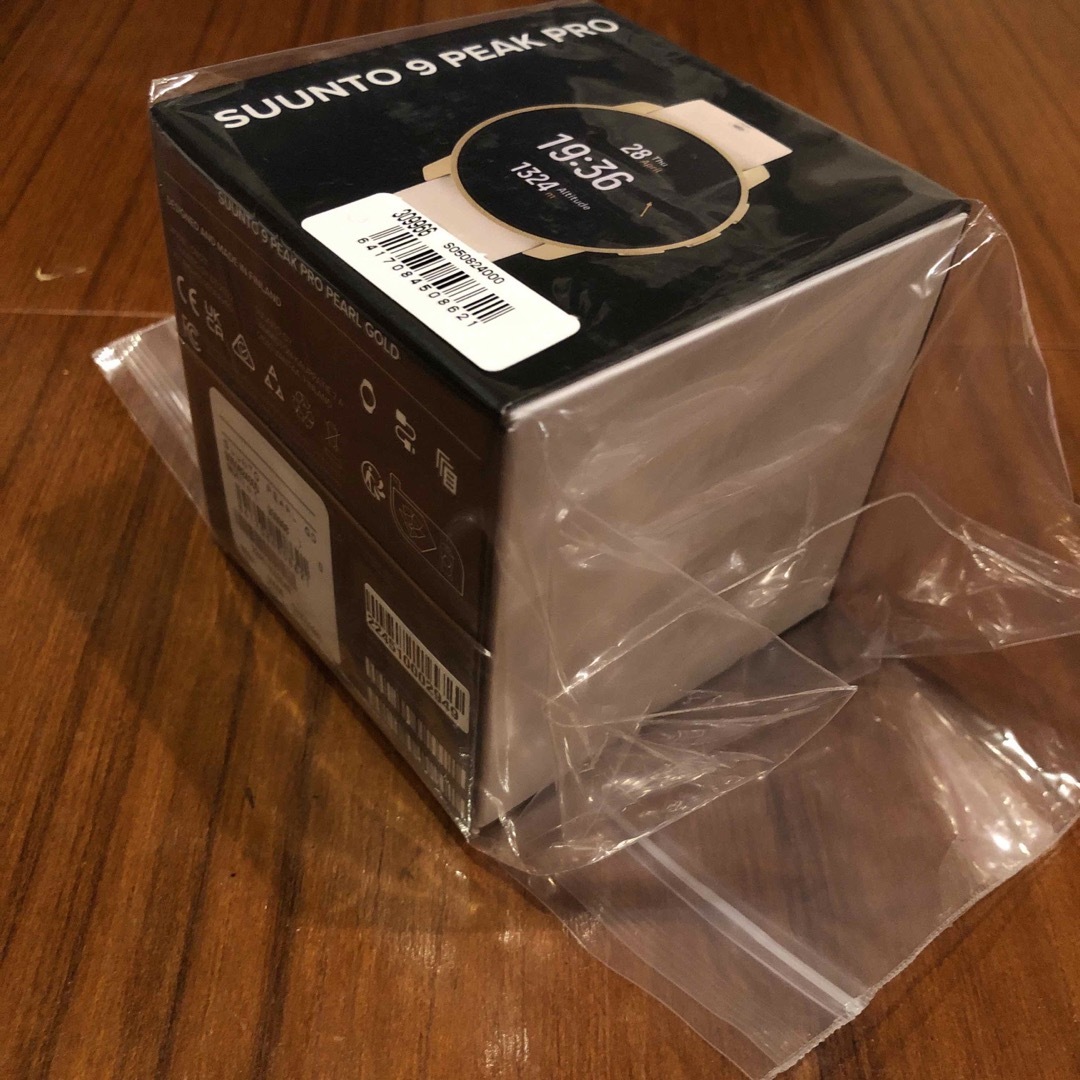 新品　SUUNTO 9 PEAK PRO PEARL GOLD  メンズの時計(腕時計(デジタル))の商品写真