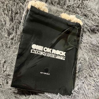 ワンオクロック(ONE OK ROCK)のONE OK ROCK 【Amazon限定特典巾着】(ミュージシャン)