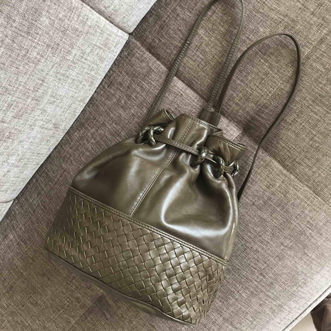 Bottega Veneta(ボッテガヴェネタ)のBOTTEGA VENETA レザーリュック レディースのバッグ(リュック/バックパック)の商品写真