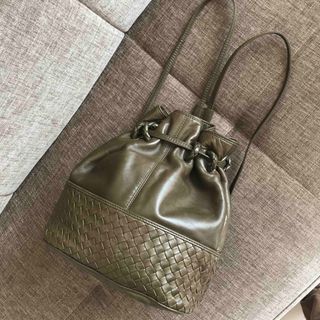 ボッテガヴェネタ(Bottega Veneta)のBOTTEGA VENETA レザーリュック(リュック/バックパック)