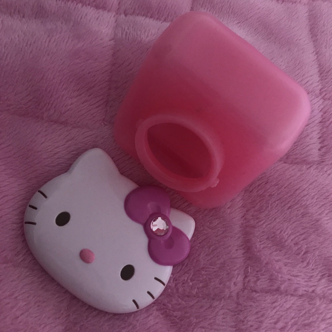 サンリオ(サンリオ)の♡新品♡HELLO KITTY♡ハローキティ♡キティ♡小物入れ♡小物ケース♡ エンタメ/ホビーのおもちゃ/ぬいぐるみ(キャラクターグッズ)の商品写真