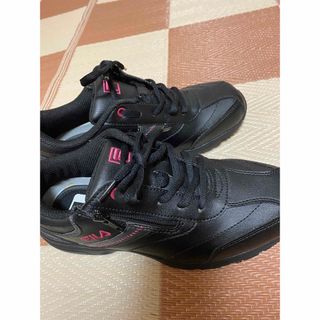 フィラ(FILA)のFILA★黒スニーカー　23EEE 未使用(スニーカー)