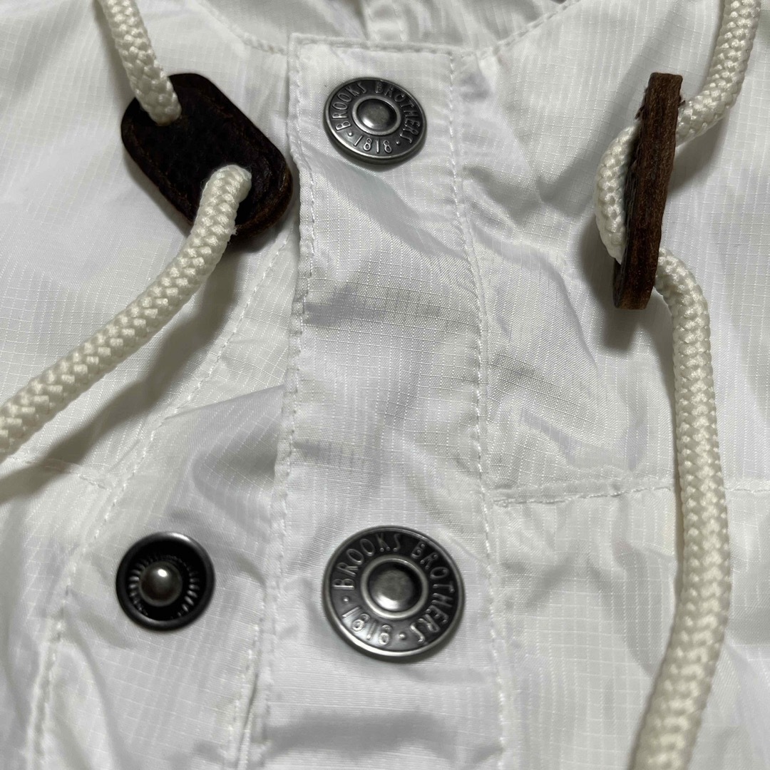 Brooks Brothers(ブルックスブラザース)の【Brooks Brothers Mサイズ】白と水色の切り替えウインドブレーカー メンズのジャケット/アウター(ナイロンジャケット)の商品写真