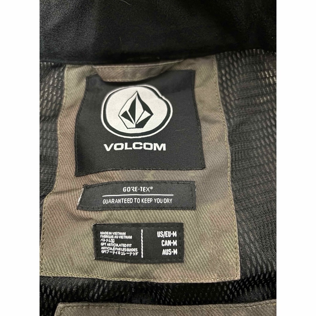 volcom(ボルコム)のボルコム　ウエア　上下セット　Mサイズ スポーツ/アウトドアのスノーボード(ウエア/装備)の商品写真