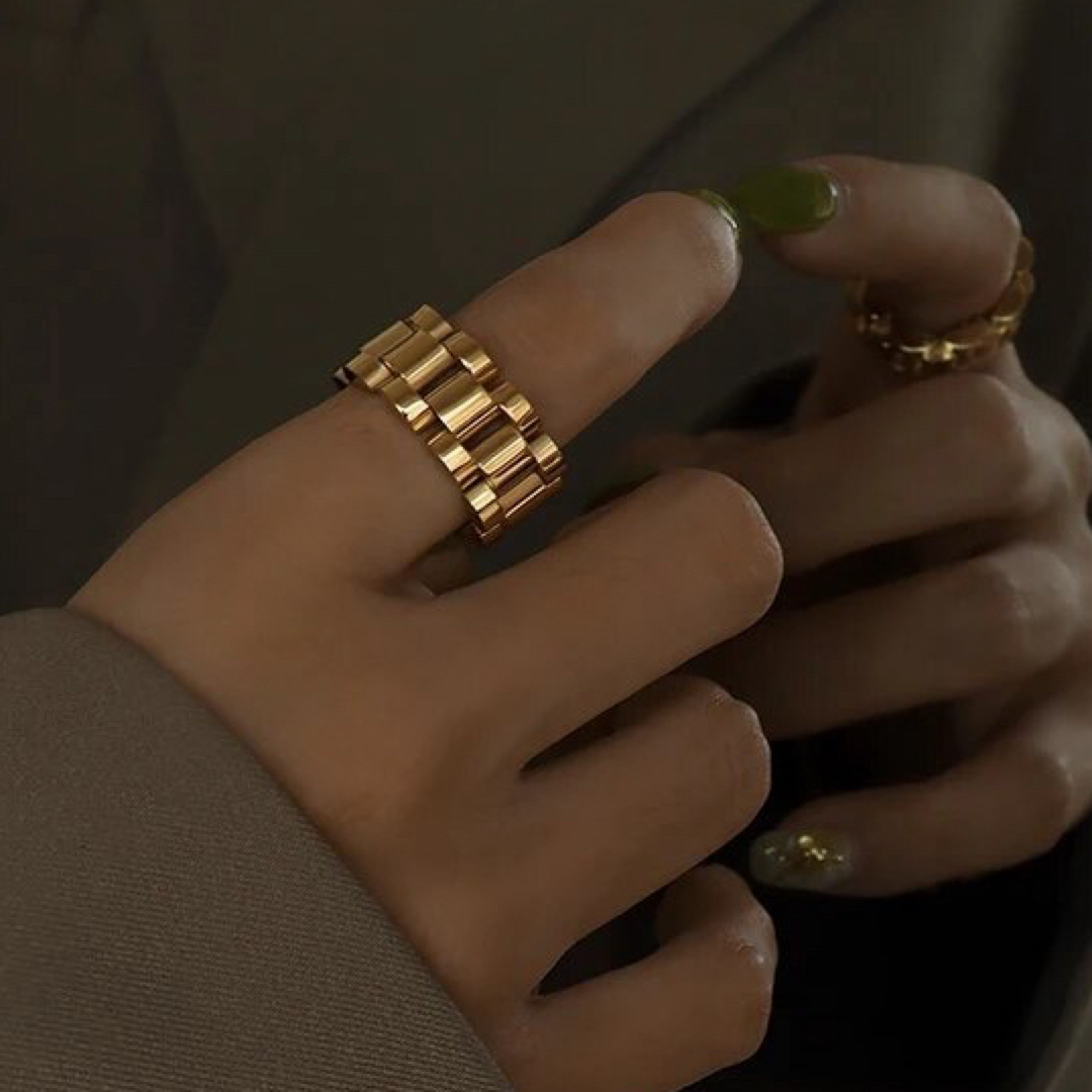 BEAUTY&YOUTH UNITED ARROWS(ビューティアンドユースユナイテッドアローズ)のClassical square ring gold No.1177 レディースのアクセサリー(リング(指輪))の商品写真