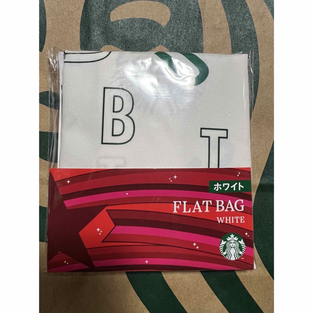 Starbucks Coffee(スターバックスコーヒー)の未開封　スタバ　フラットバッグ　ホワイト　1つ レディースのバッグ(エコバッグ)の商品写真
