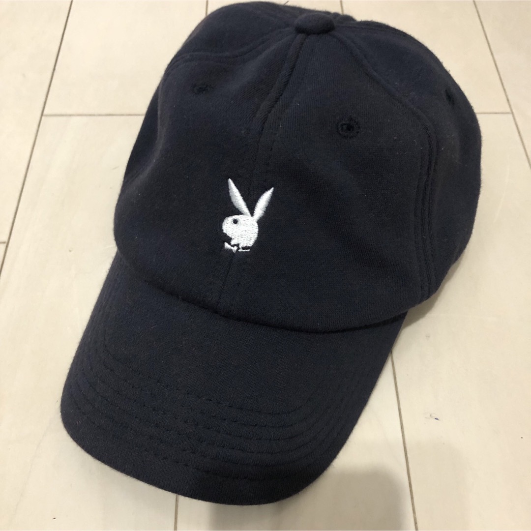 PLAYBOY(プレイボーイ)のプレイボーイ　キャップ　ブラック　PLAYBOY フリーサイズ メンズの帽子(キャップ)の商品写真