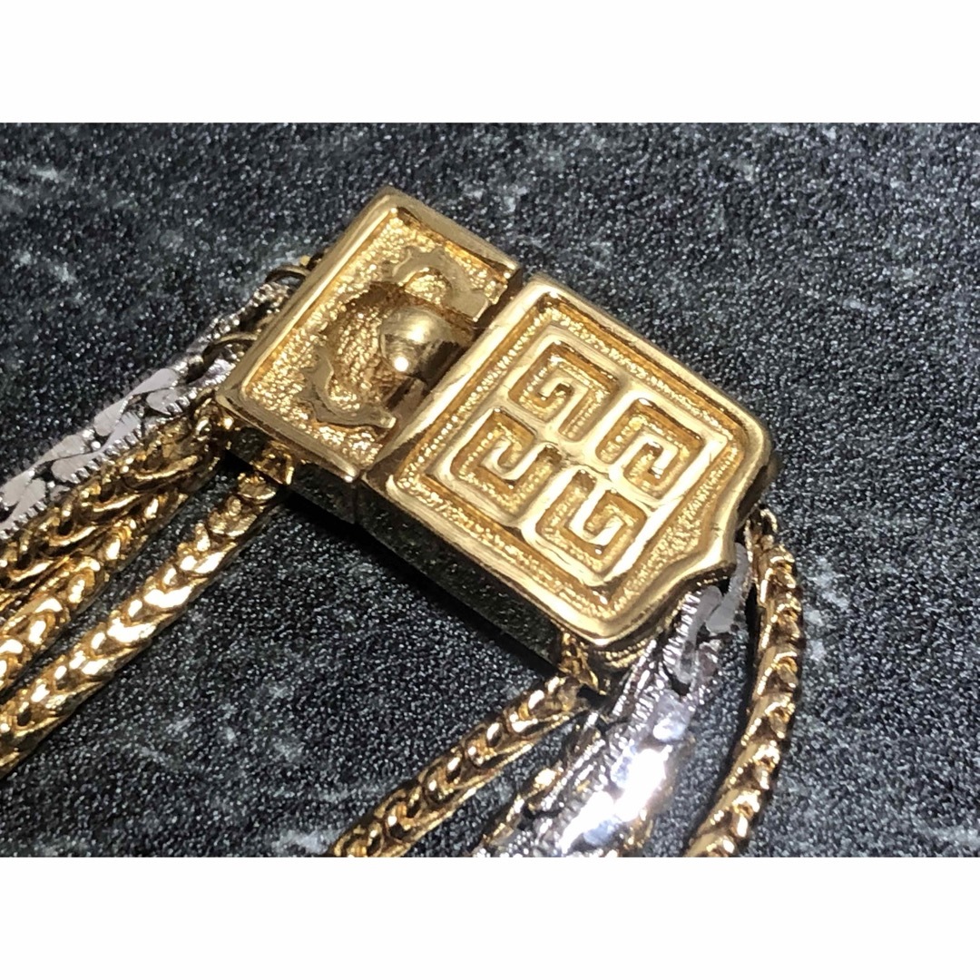 GIVENCHY(ジバンシィ)のGIVENCHY　ジバンシィ　5連　ネックレス　ゴールド　シルバー　コンビ レディースのアクセサリー(ネックレス)の商品写真