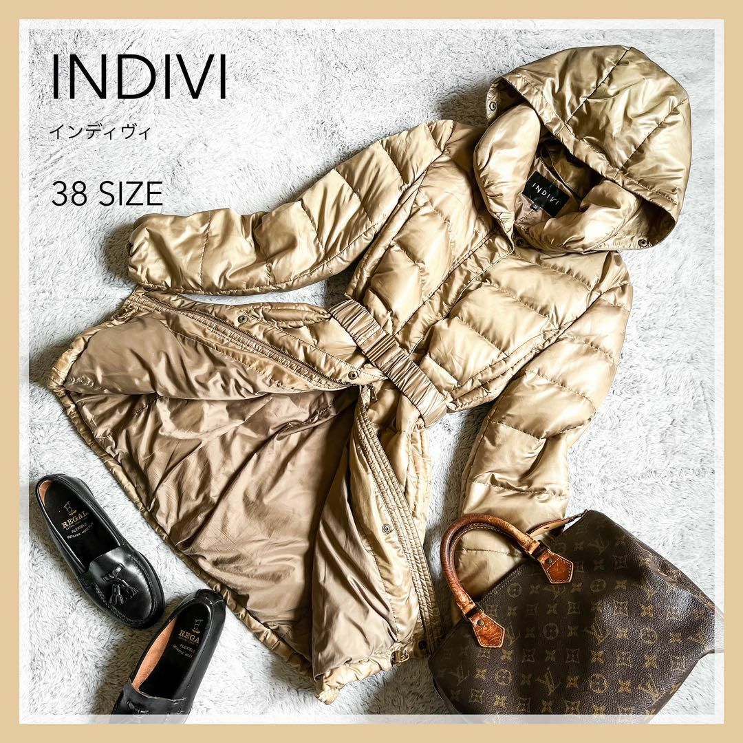 INDIVI(インディヴィ)の訳あり【INDIVI】インディヴィ フーデット ベルテッド ダウンコート 38 レディースのジャケット/アウター(ダウンコート)の商品写真