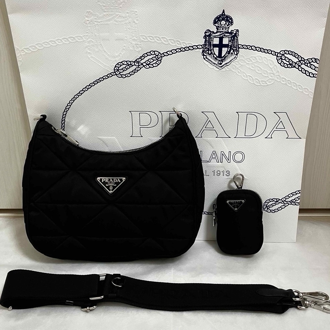 PRADA(プラダ)の未使用PRADA  Re-Nylon パデッドショルダーバッグ  クロスボディ  レディースのバッグ(ショルダーバッグ)の商品写真