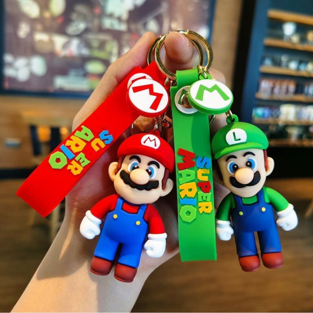 ［未開封品］ マリオ　ルイージ　2個セット　キーホルダー　ラバーストラップ付き エンタメ/ホビーの声優グッズ(キーホルダー)の商品写真