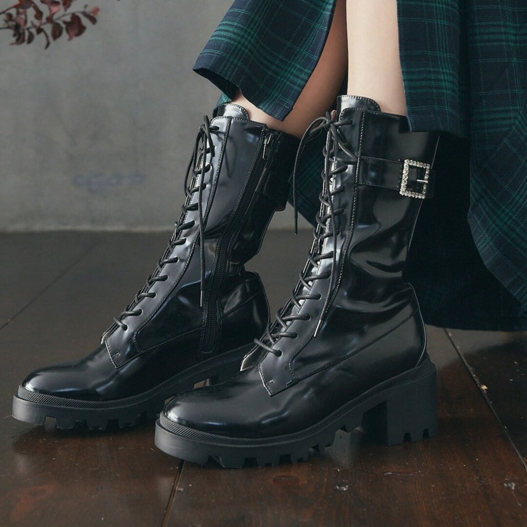 Crystal Buckle Lace-Up Boots | フリマアプリ ラクマ