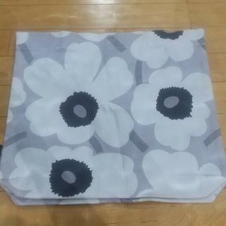 マリメッコ(marimekko)のトートバッグ コットンマリメッコ 白灰色グレー 肩さげ(トートバッグ)