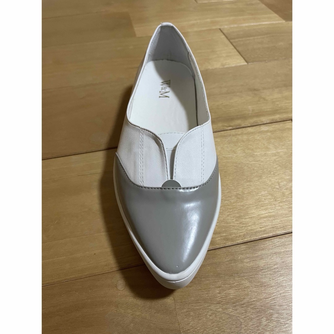 【未使用品】W&M フラットシューズ グレー サイズ35（22.5cm位） レディースの靴/シューズ(バレエシューズ)の商品写真
