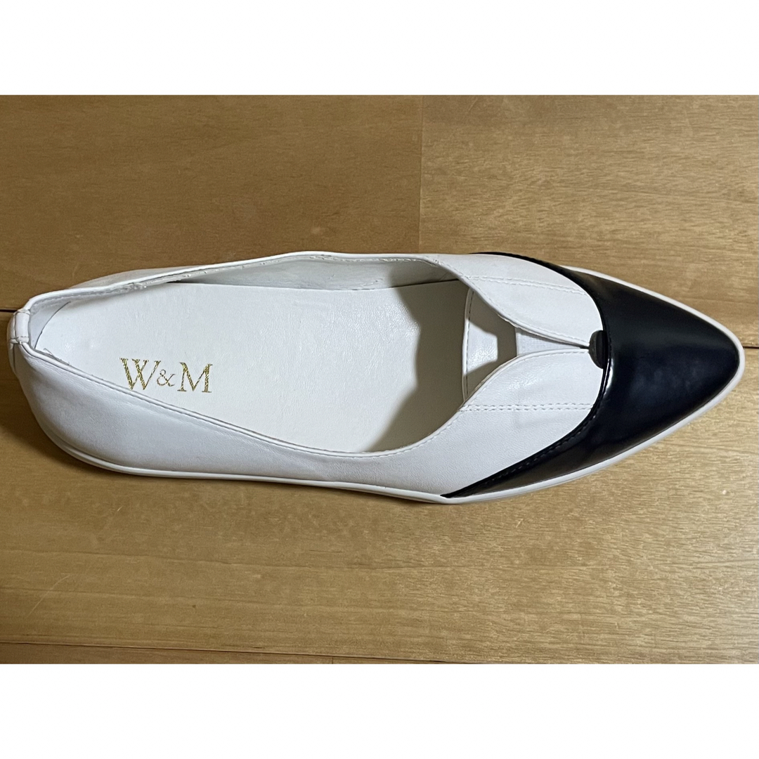 【未使用品】W&M フラットシューズ 濃紺 サイズ35（22.5cm位） レディースの靴/シューズ(バレエシューズ)の商品写真