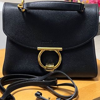 サルヴァトーレフェラガモ(Salvatore Ferragamo)のサルバトーレフェラガモ　バッグ(ハンドバッグ)