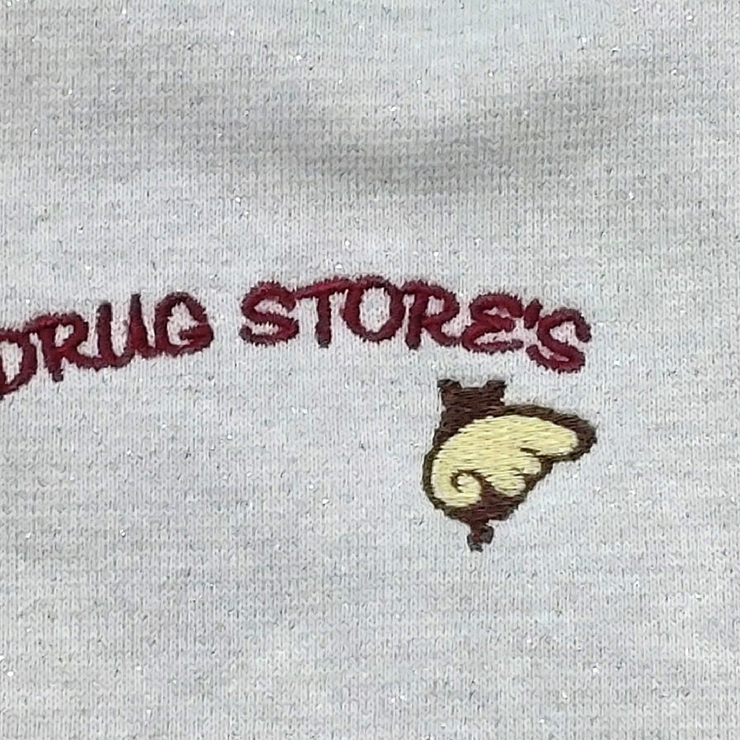 drug store's(ドラッグストアーズ)のドラッグストアーズ　スウェットジップアップウェア　裏地あったか　刺繍　Lサイズ レディースのトップス(パーカー)の商品写真