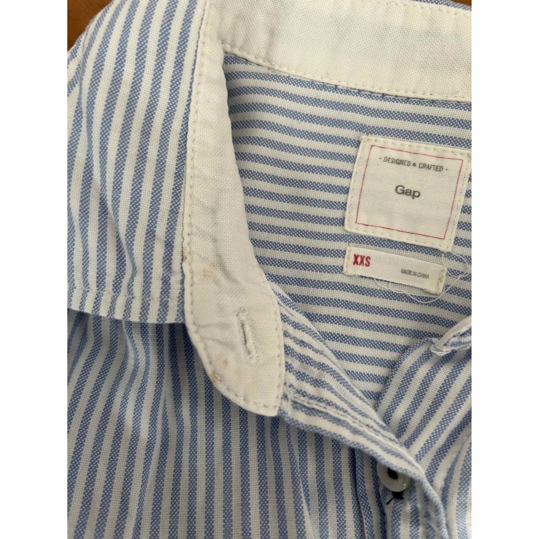 GAP(ギャップ)のギャップ　GAP  レディースシャツ　XXSサイズ レディースのトップス(シャツ/ブラウス(長袖/七分))の商品写真